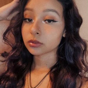 Meet your Posher, Dani